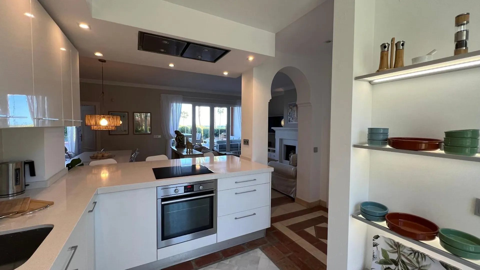 Beachside Ground Floor La Perla De La Bahia, Баия-де-Касарес