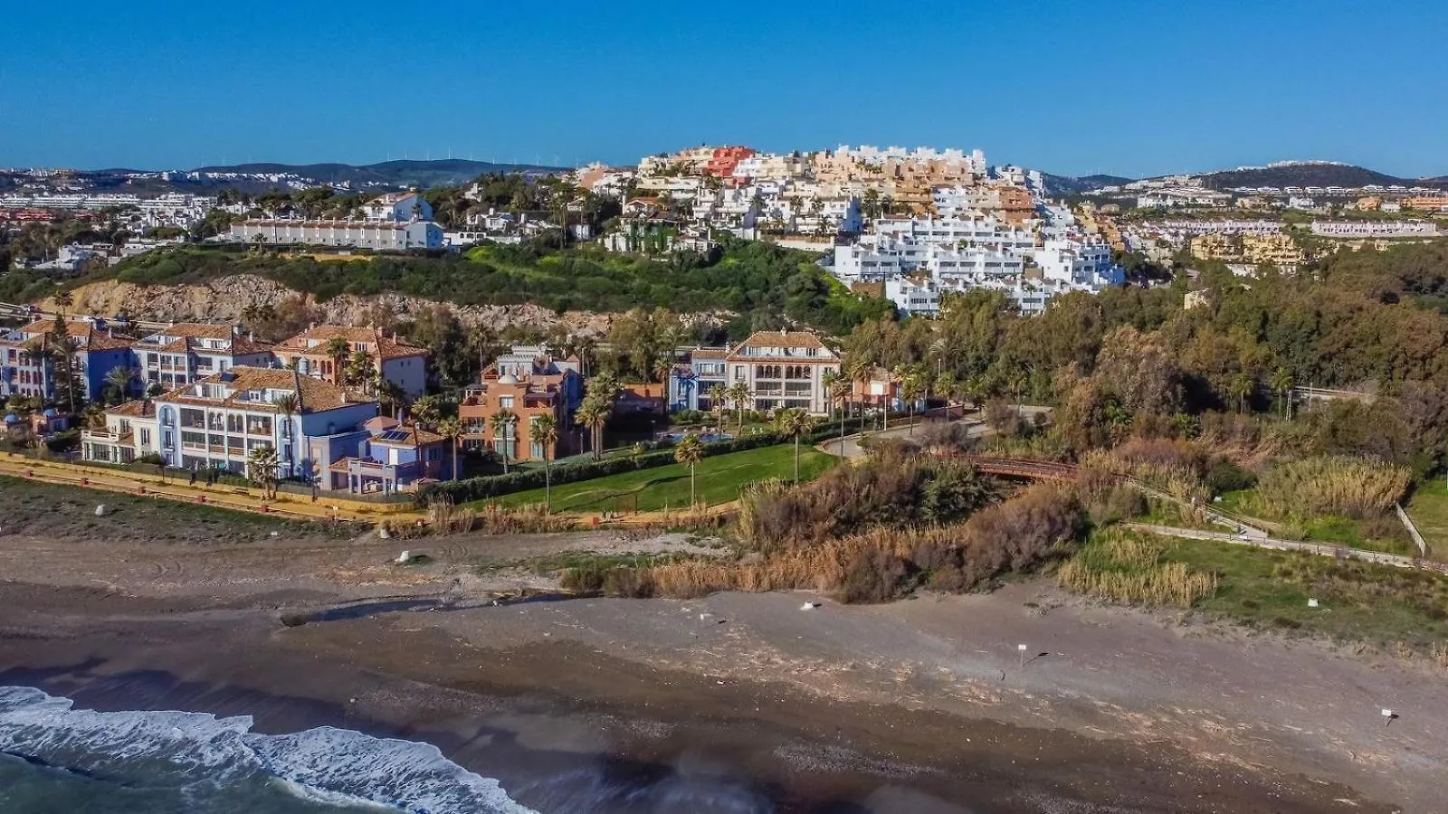 Beachside Ground Floor La Perla De La Bahia, Баия-де-Касарес