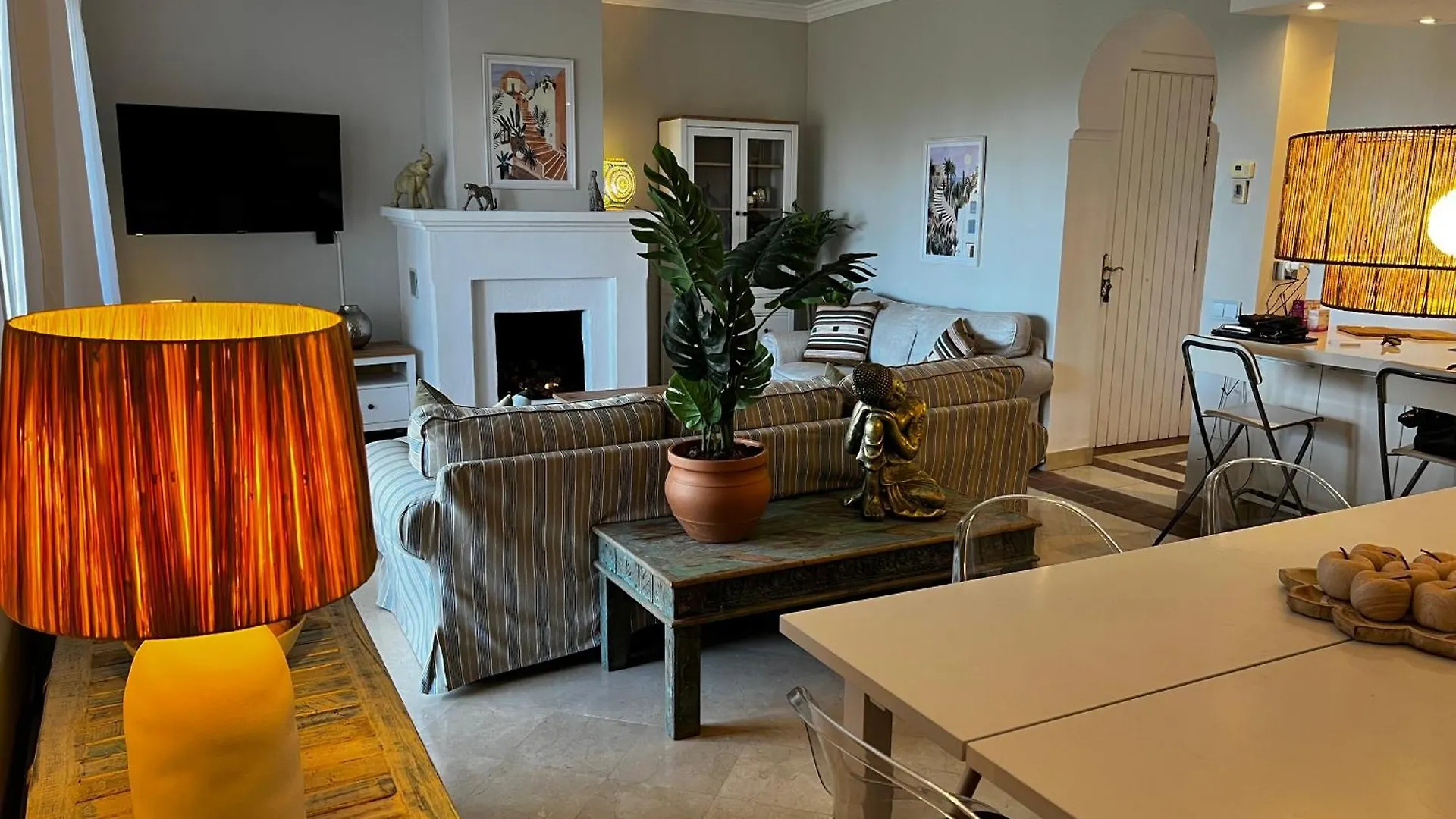 Beachside Ground Floor La Perla De La Bahia, Баия-де-Касарес 0*,
