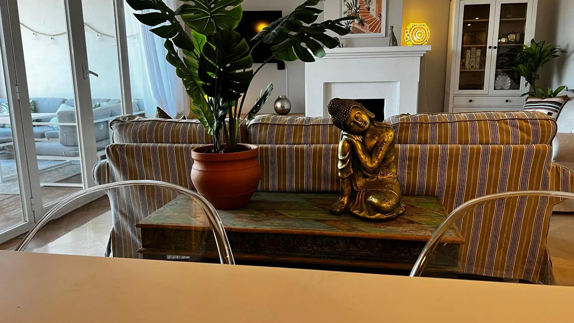 Beachside Ground Floor La Perla De La Bahia, Баия-де-Касарес Апартаменты